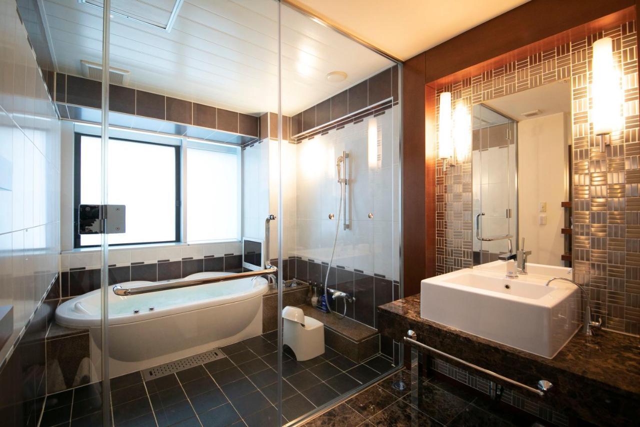 Hotel Aperto (Adults Only) Tokyo Exterior photo